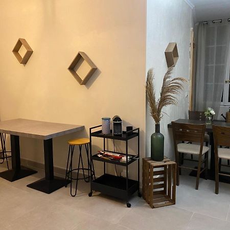 Tres Grand Appartement Dans Villa A 15 Minutes De Nice Colomars Kültér fotó